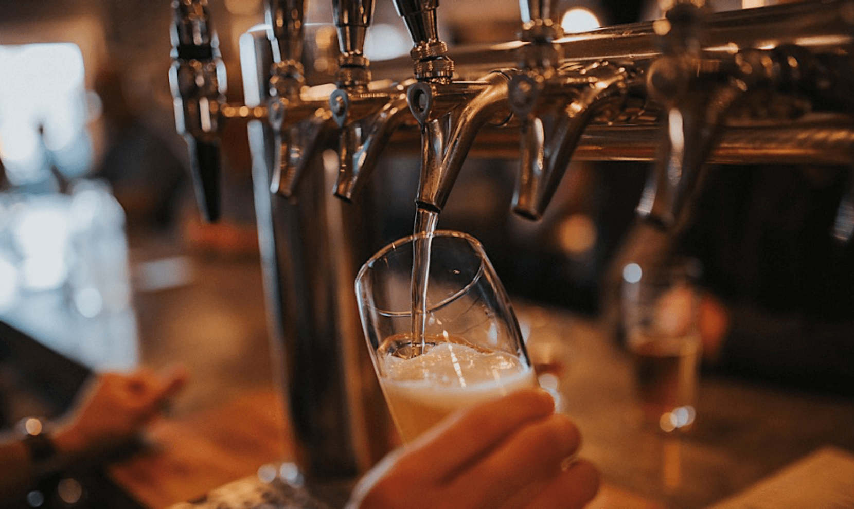 フィリピン人の年間のビールの消費支出は平均約5万円(World Beer Index 2021)